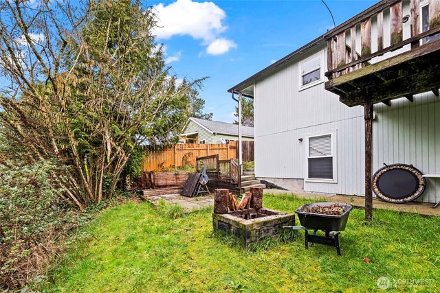 213 S Constitution Avenue, Bremerton, WA 98312