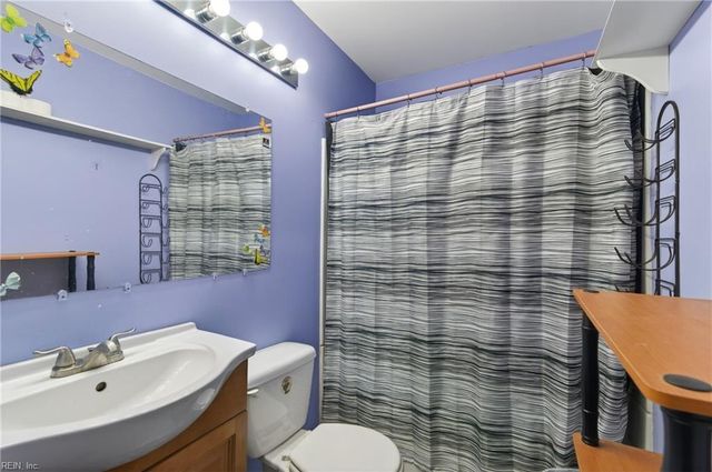 452 Bonifay DR, Hampton, VA 23666