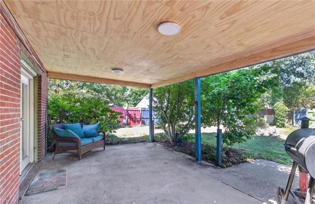 452 Bonifay DR, Hampton, VA 23666
