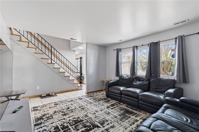 452 Bonifay DR, Hampton, VA 23666