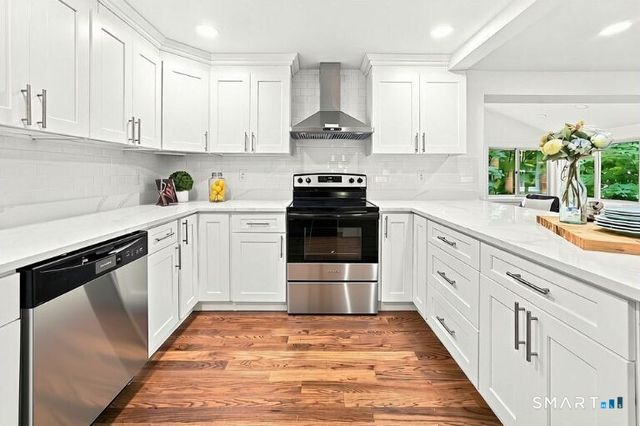 87 Kenmore Road, Bloomfield, CT 06002