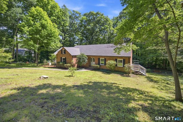 87 Kenmore Road, Bloomfield, CT 06002