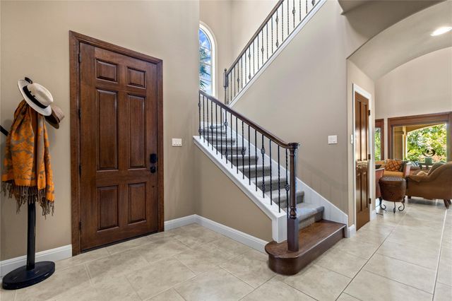 19 San Savio CT, Austin, TX 78738