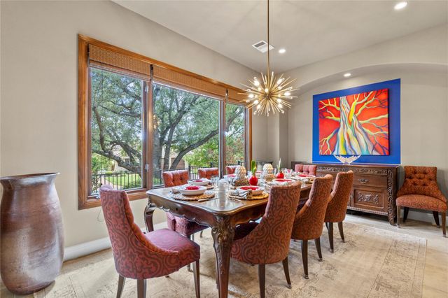 19 San Savio CT, Austin, TX 78738
