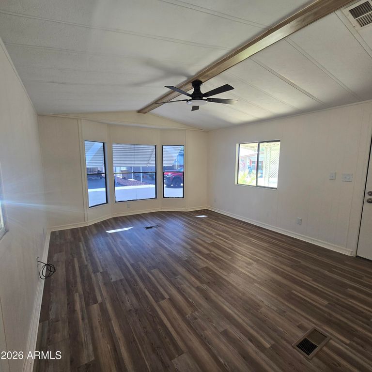 Image 14 of property listing at 6942 W OLIVE Avenue 85, Peoria, AZ 85345