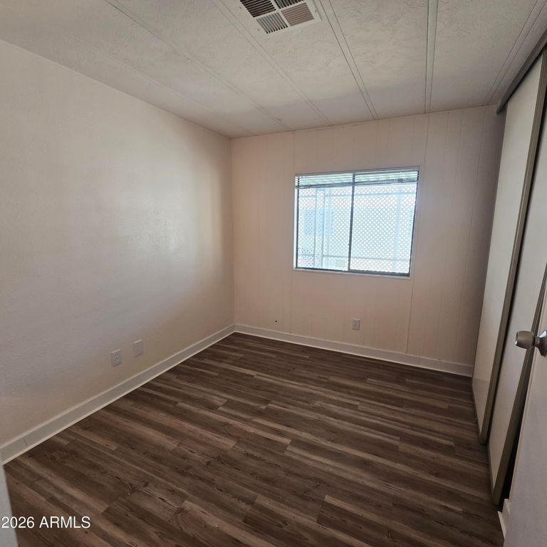 Image 21 of property listing at 6942 W OLIVE Avenue 85, Peoria, AZ 85345