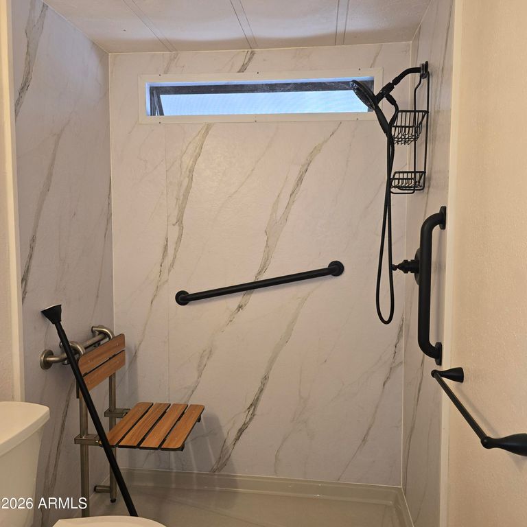 Image 4 of property listing at 6942 W OLIVE Avenue 85, Peoria, AZ 85345