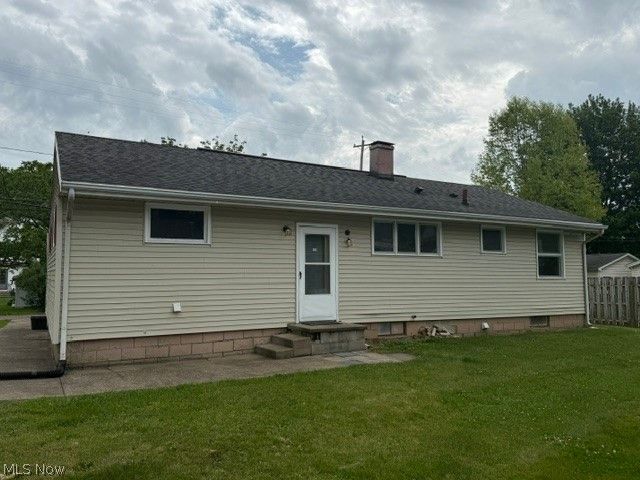 740 Ashwood Lane NE, New Philadelphia, OH 44663