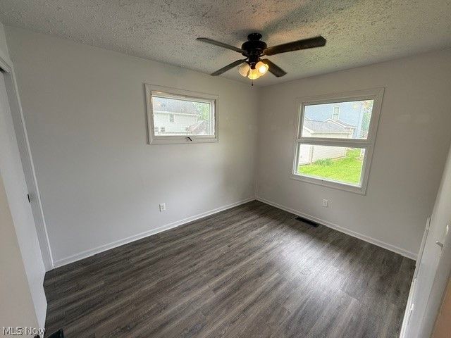 740 Ashwood Lane NE, New Philadelphia, OH 44663