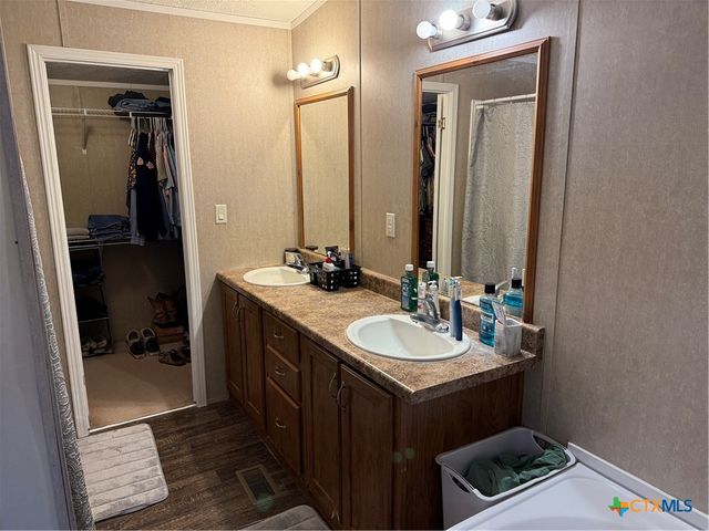 107 Dallas Street, Goliad, TX 77963