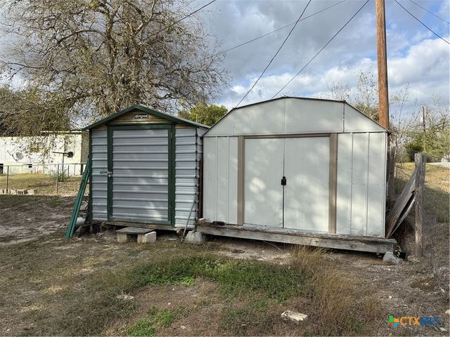 107 Dallas Street, Goliad, TX 77963