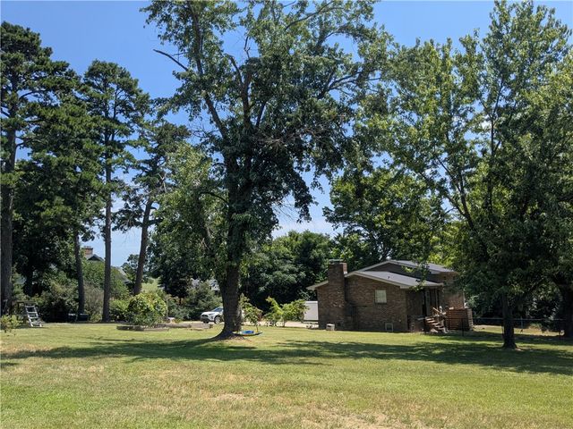 305 Quarry Road, Russellville, AR 72802