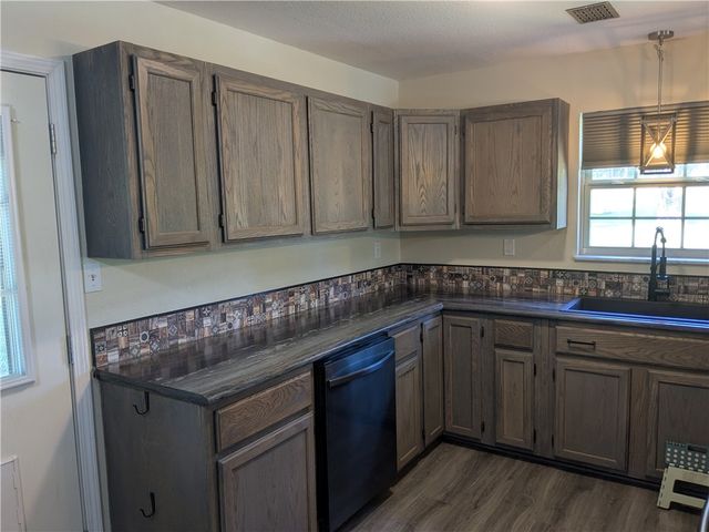 305 Quarry Road, Russellville, AR 72802