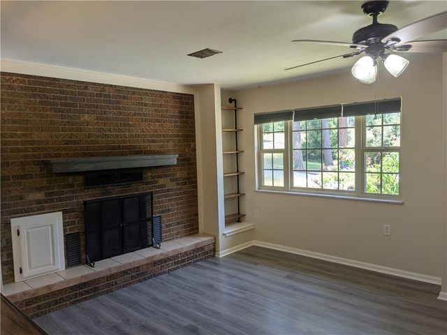 305 Quarry Road, Russellville, AR 72802