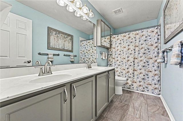 9600 NE 98th Street, Kansas City, MO 64157