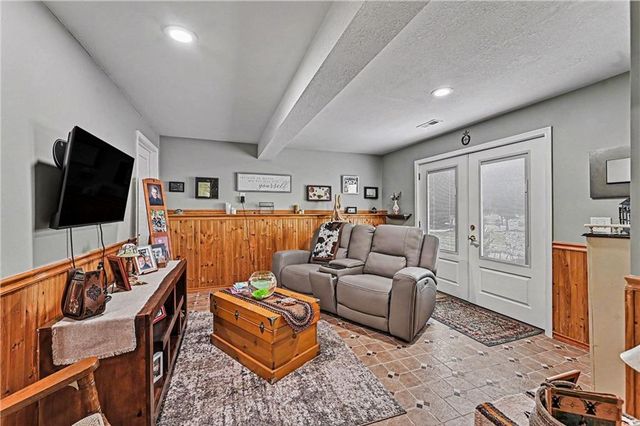 9600 NE 98th Street, Kansas City, MO 64157