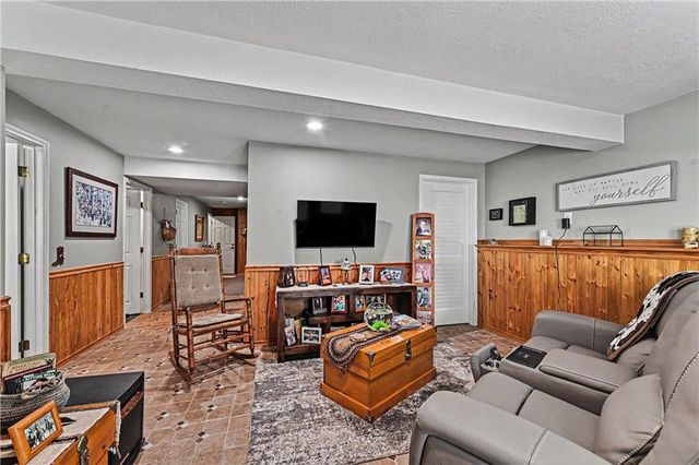 9600 NE 98th Street, Kansas City, MO 64157
