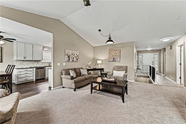 9600 NE 98th Street, Kansas City, MO 64157