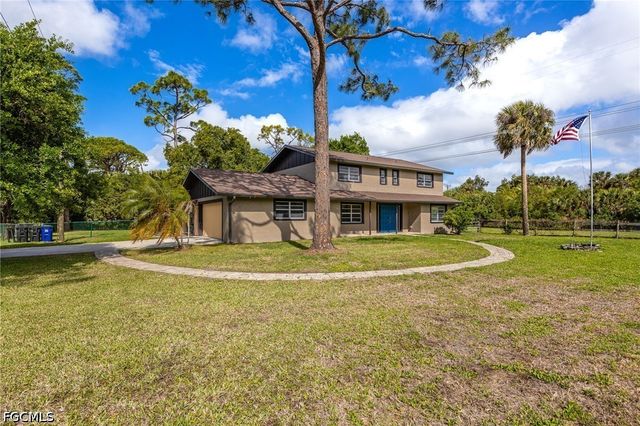 16941 Tarpon WAY, North Fort Myers, FL 33917