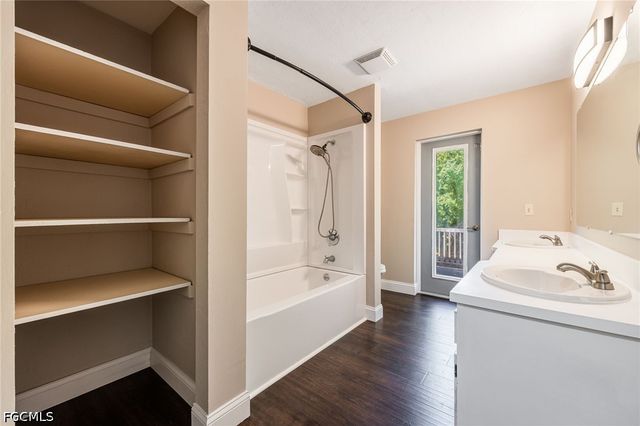 16941 Tarpon WAY, North Fort Myers, FL 33917