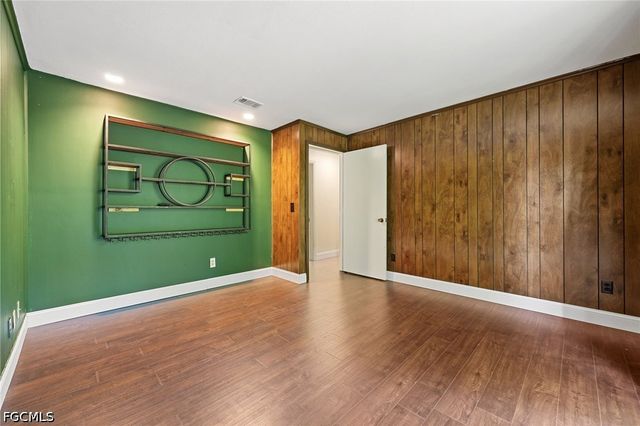 16941 Tarpon WAY, North Fort Myers, FL 33917