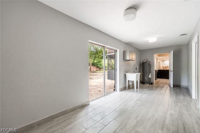 16941 Tarpon WAY, North Fort Myers, FL 33917