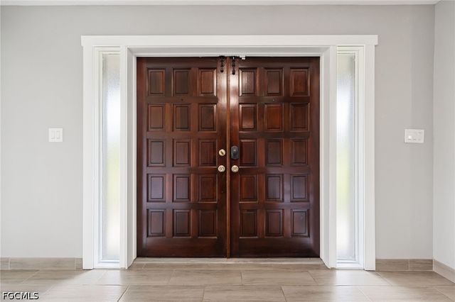 16941 Tarpon WAY, North Fort Myers, FL 33917