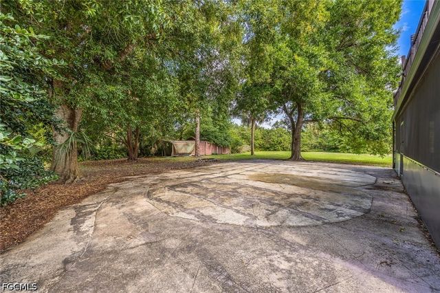 16941 Tarpon WAY, North Fort Myers, FL 33917