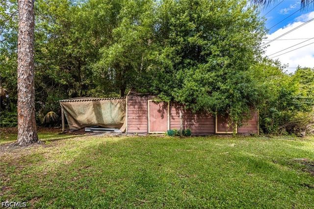 16941 Tarpon WAY, North Fort Myers, FL 33917