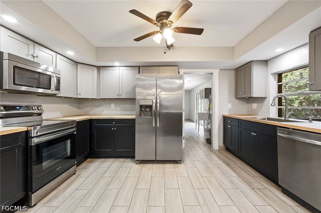 16941 Tarpon WAY, North Fort Myers, FL 33917