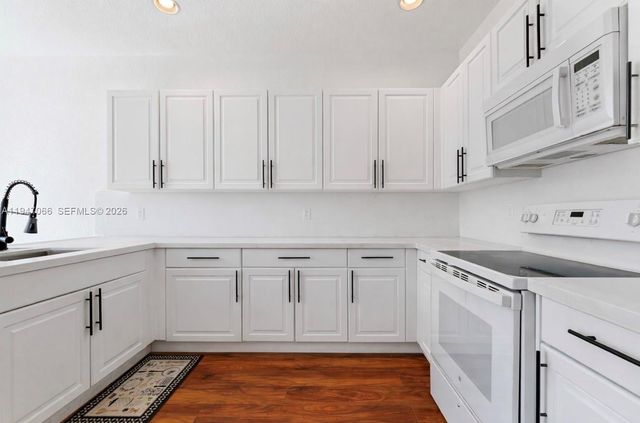 836 SW 154th Path, Miami, FL 33194