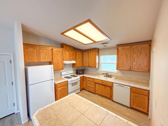 22405 Venzke Road, Cottonwood, CA 96022