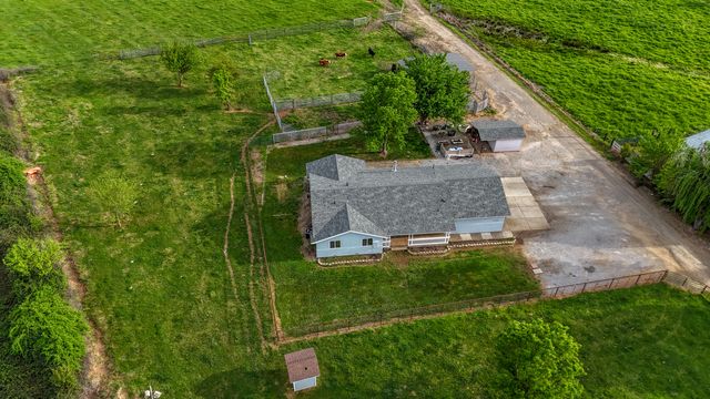 22405 Venzke Road, Cottonwood, CA 96022