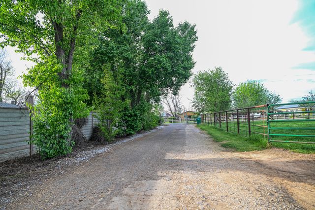 22405 Venzke Road, Cottonwood, CA 96022