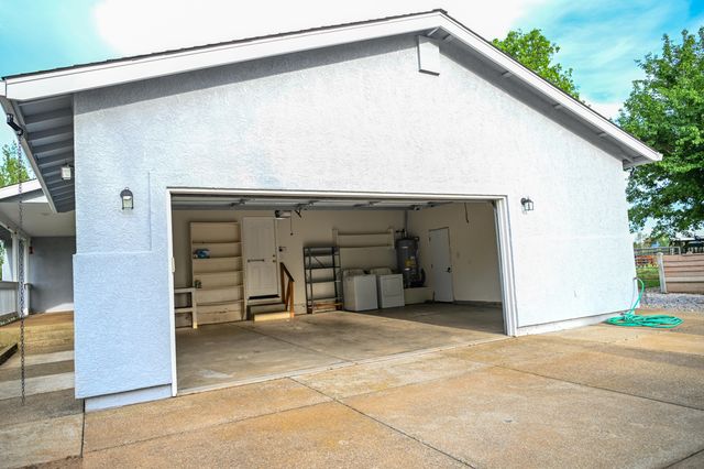 22405 Venzke Road, Cottonwood, CA 96022