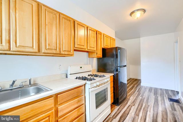 2994 SOLLERS POINT RD, Dundalk, MD 21222