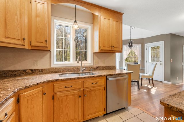 107 Country Lane, Hebron, CT 06248