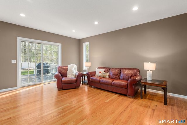 107 Country Lane, Hebron, CT 06248