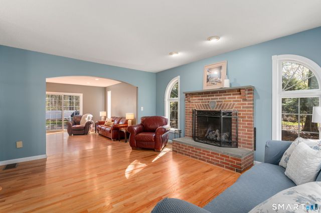 107 Country Lane, Hebron, CT 06248