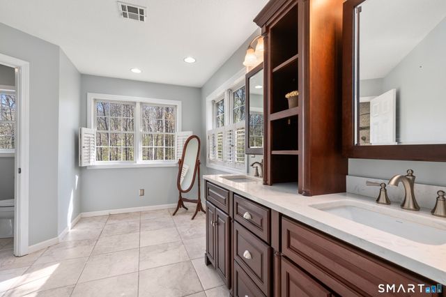 107 Country Lane, Hebron, CT 06248