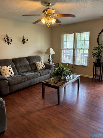 403 Macbeth, Athens, AL 35611