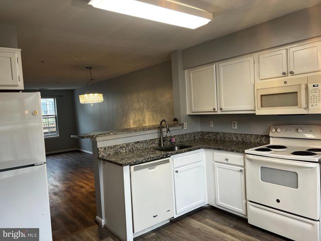 2071 PAWLET DR, Crofton, MD 21114