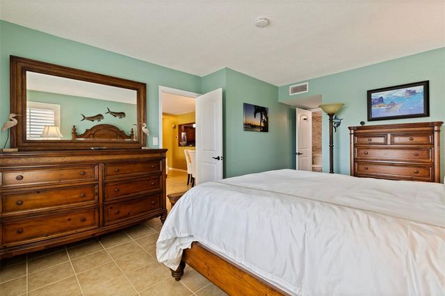 5220 BRITTANY DRIVE S 409, St Petersburg, FL 33715