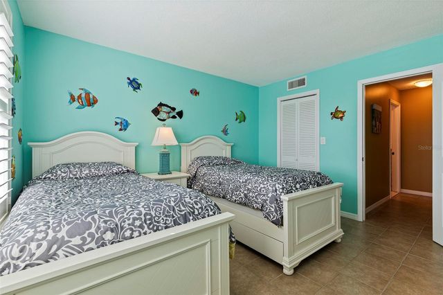 5220 BRITTANY DRIVE S 409, St Petersburg, FL 33715