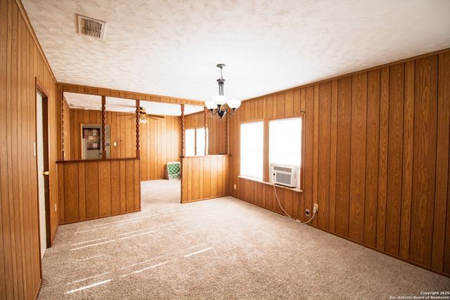 310 E Rachal, Beeville, TX 78102