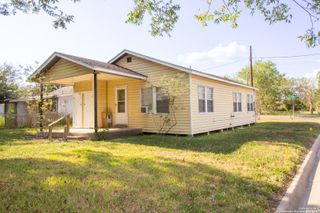 310 E Rachal, Beeville, TX 78102