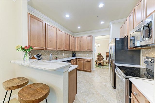 20221 RAGAZZA CIRCLE 202, Venice, FL 34293