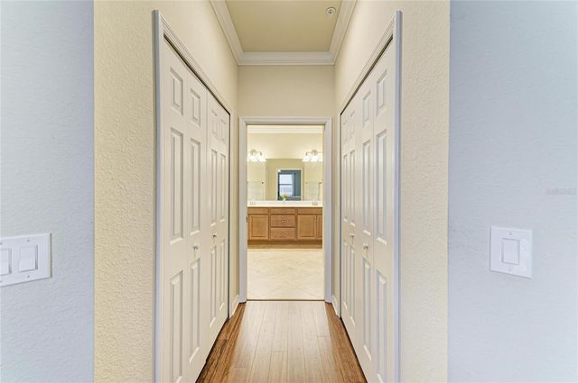 20221 RAGAZZA CIRCLE 202, Venice, FL 34293