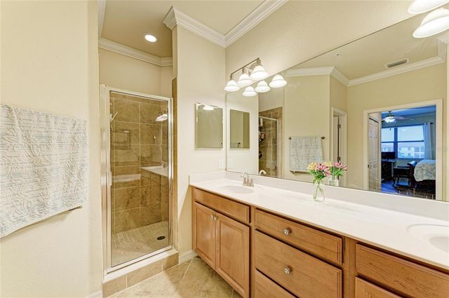 20221 RAGAZZA CIRCLE 202, Venice, FL 34293