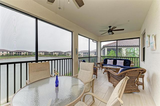 20221 RAGAZZA CIRCLE 202, Venice, FL 34293